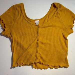 Cute yellow Target crop top